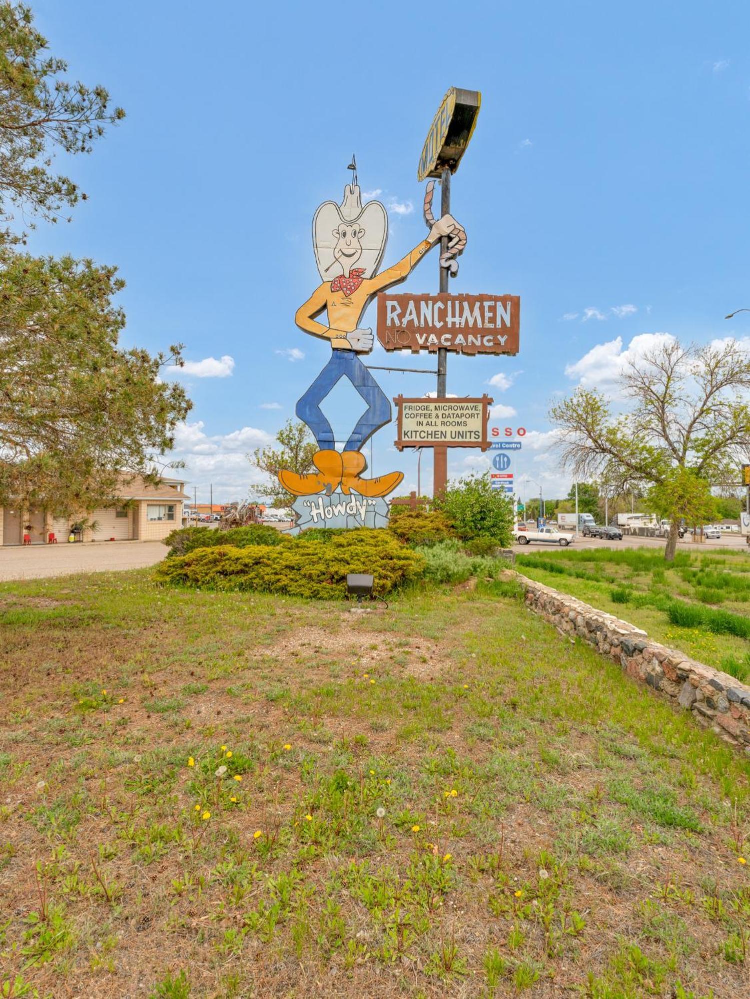 Ranchmen Motel Medicine Hat Exterior photo