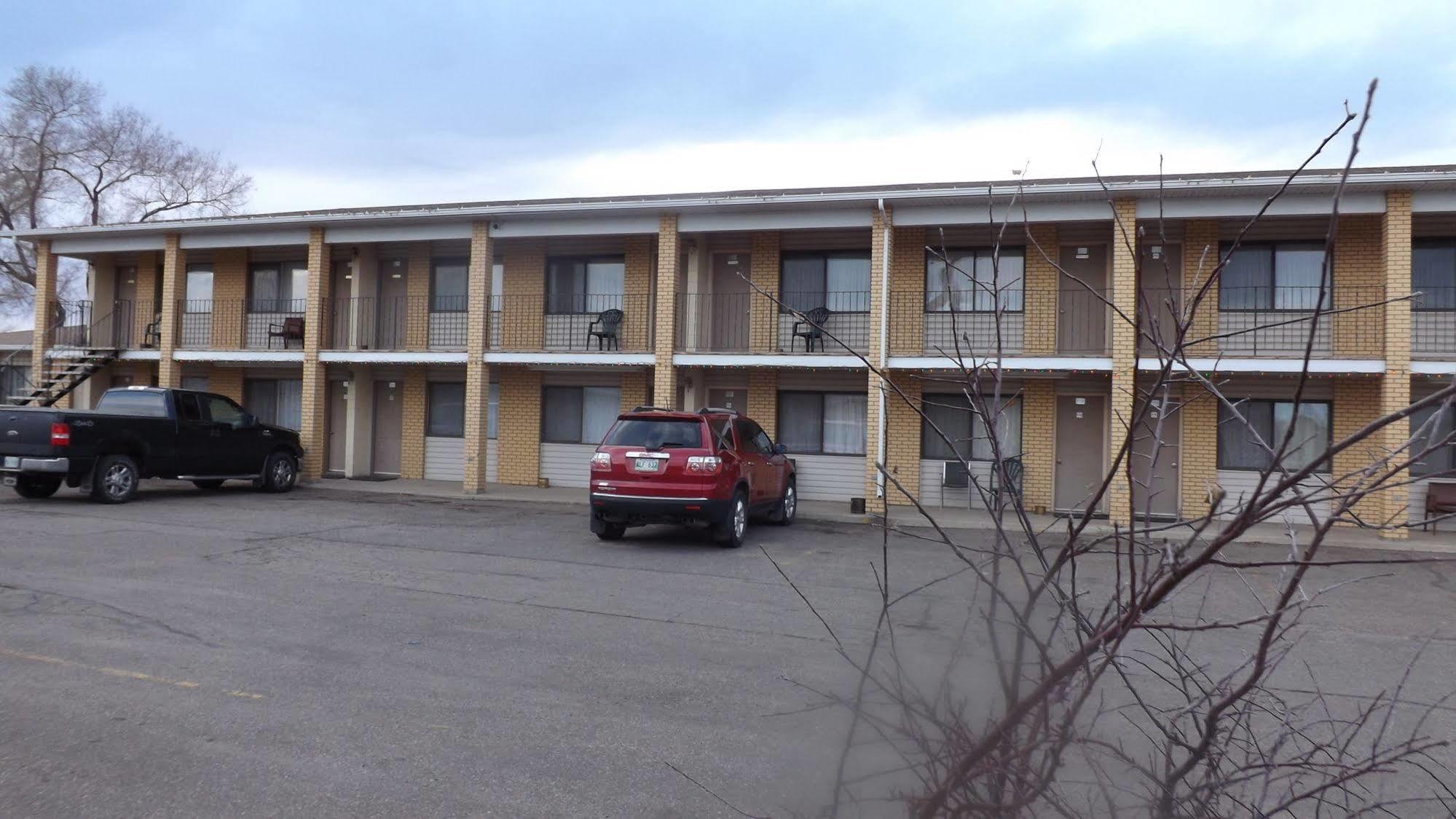 Ranchmen Motel Medicine Hat Exterior photo